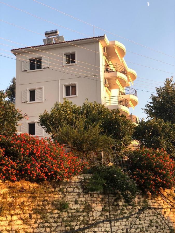 Apartments Vila Emiliano Borsh Luaran gambar