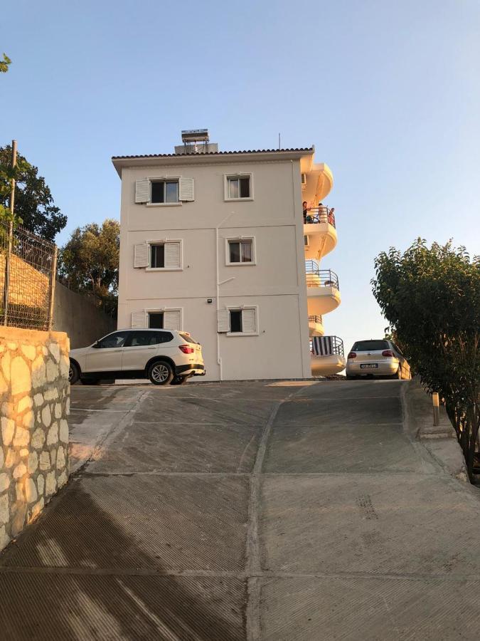 Apartments Vila Emiliano Borsh Luaran gambar