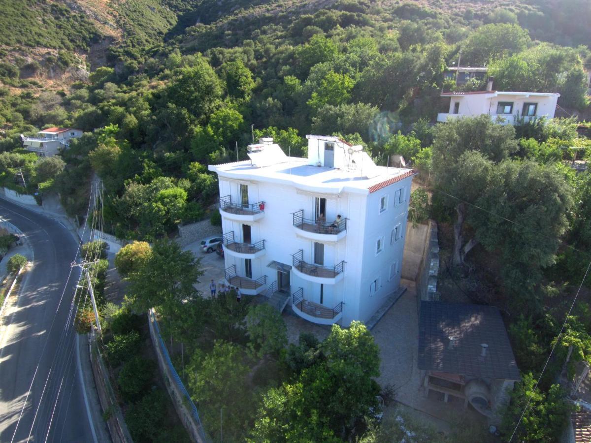 Apartments Vila Emiliano Borsh Luaran gambar